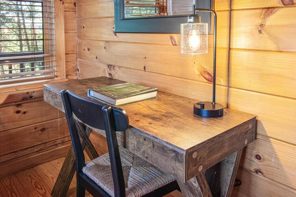 Cherry Log Summit Cabin By Bk Stays - Family Friendly - Playground - Game Room - Jacuzzi - Amazing Mountain Views Exteriör bild