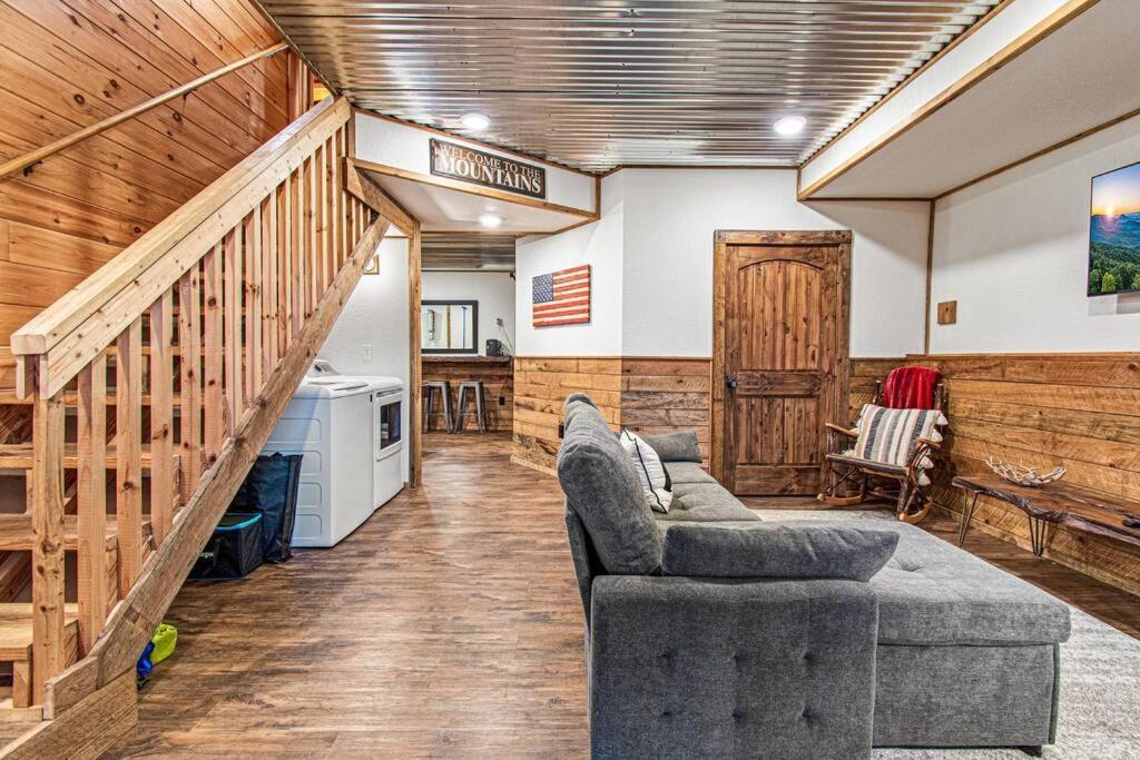 Cherry Log Summit Cabin By Bk Stays - Family Friendly - Playground - Game Room - Jacuzzi - Amazing Mountain Views Exteriör bild