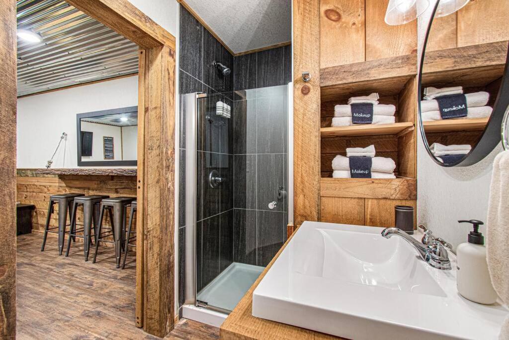 Cherry Log Summit Cabin By Bk Stays - Family Friendly - Playground - Game Room - Jacuzzi - Amazing Mountain Views Exteriör bild
