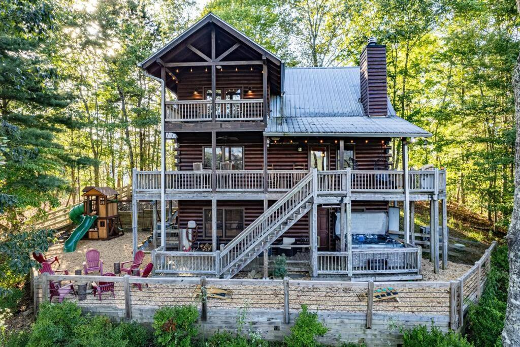 Cherry Log Summit Cabin By Bk Stays - Family Friendly - Playground - Game Room - Jacuzzi - Amazing Mountain Views Exteriör bild
